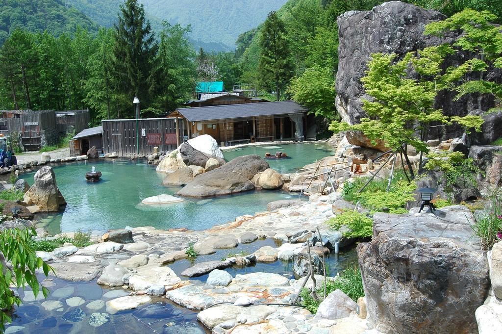 Suimeikan Karukaya Sanso Takayama  Exterior foto